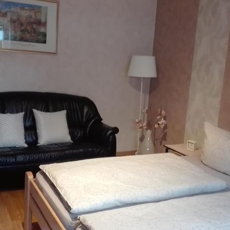 Ferienwohnung Schmitz Anschau ภายนอก รูปภาพ