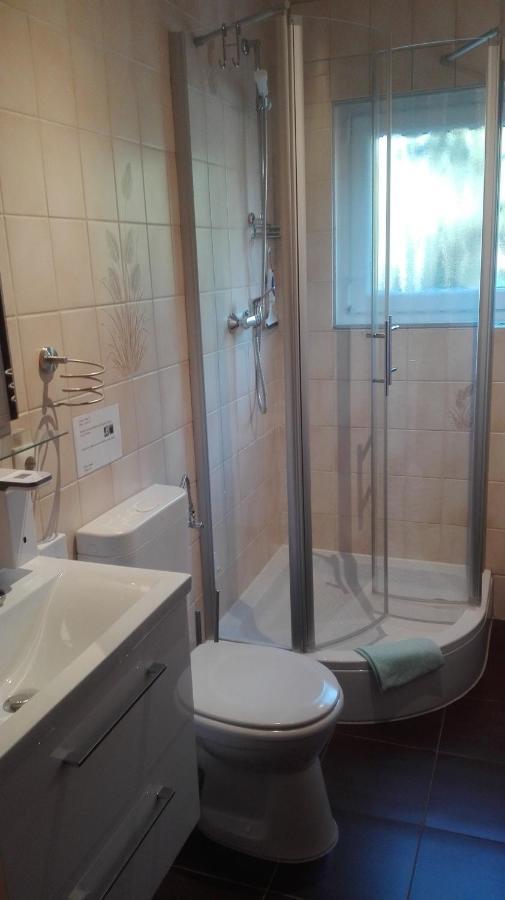 Ferienwohnung Schmitz Anschau ภายนอก รูปภาพ