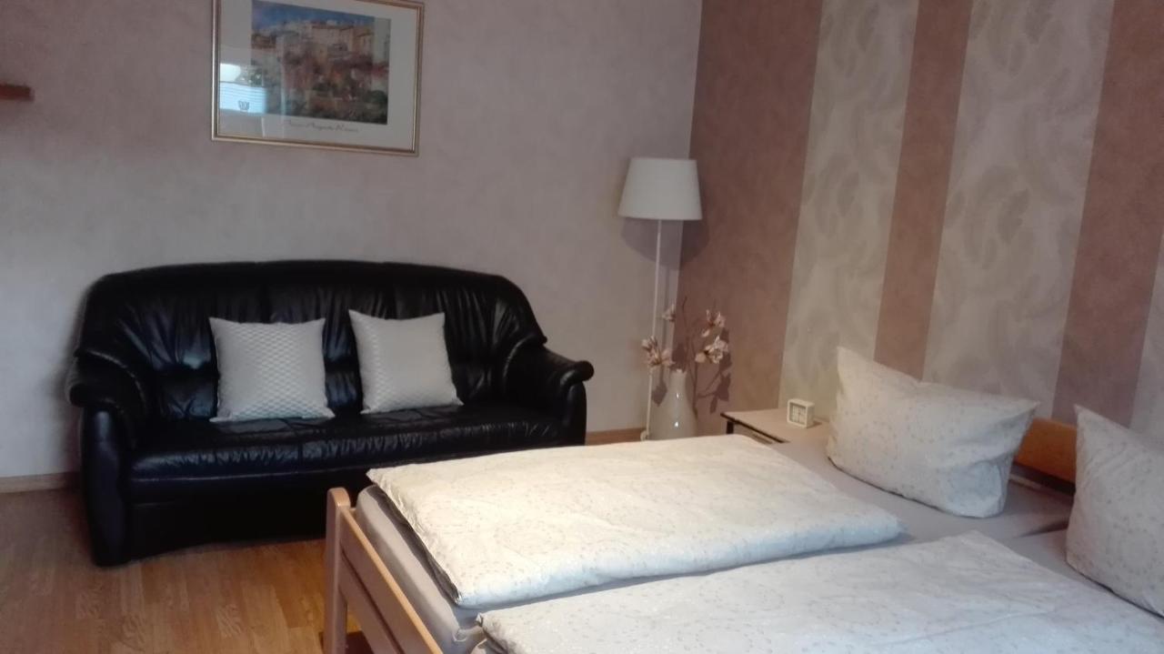 Ferienwohnung Schmitz Anschau ภายนอก รูปภาพ