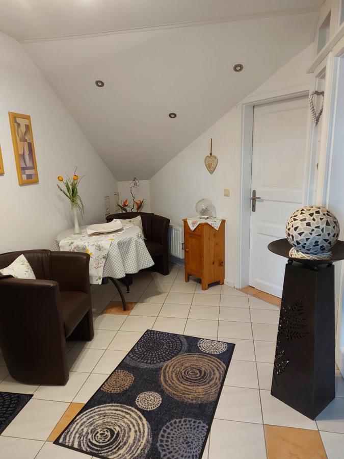 Ferienwohnung Schmitz Anschau ภายนอก รูปภาพ