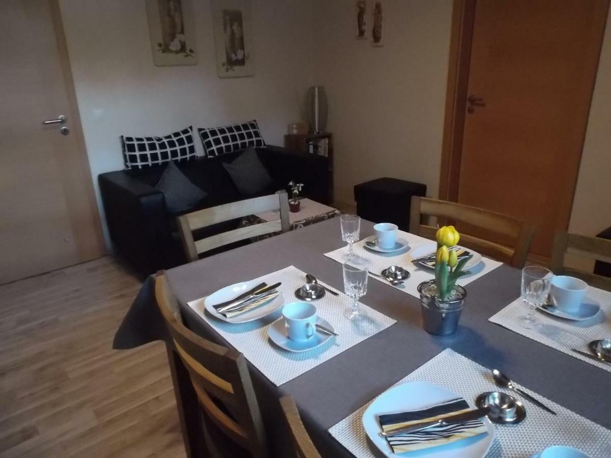 Ferienwohnung Schmitz Anschau ภายนอก รูปภาพ